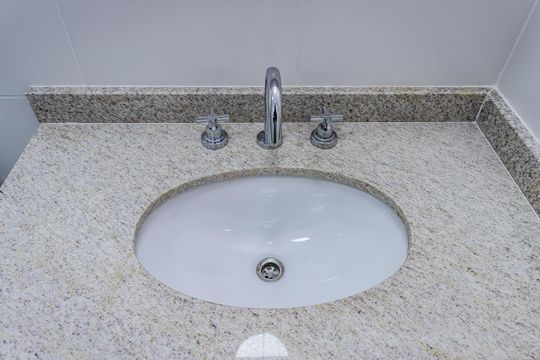 Banheiro de apartamento para alugar com 2 quartos, 69m² em City América, São Paulo