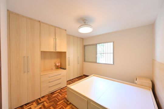 Quarto 1 de apartamento para alugar com 2 quartos, 80m² em Indianópolis, São Paulo