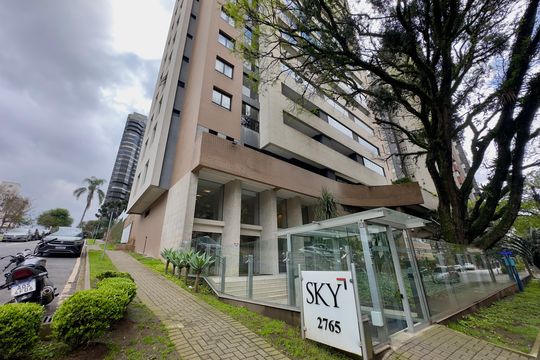Fachada de apartamento para alugar com 1 quarto, 46m² em Bigorrilho, Curitiba