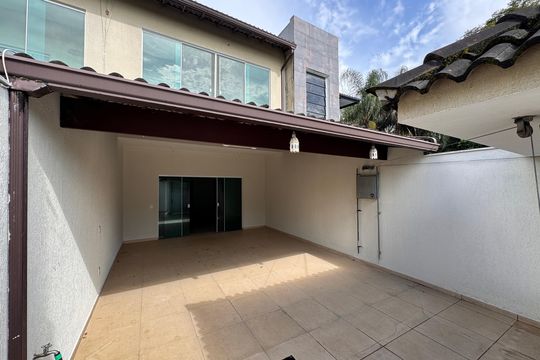 Área externa de casa de condomínio à venda com 4 quartos, 160m² em Recreio dos Bandeirantes, Rio de Janeiro
