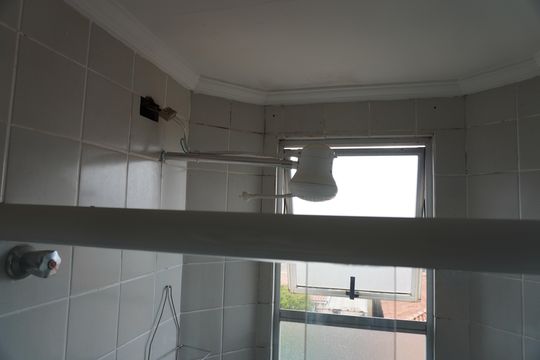Banheiro da Suíte de apartamento para alugar com 3 quartos, 60m² em Centro, Americana