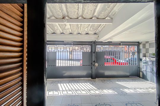Vista da Suíte de casa à venda com 3 quartos, 400m² em Água Rasa, São Paulo