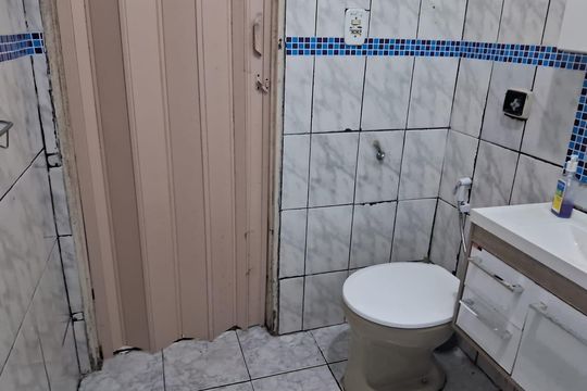 Banheiro 1 de casa para alugar com 2 quartos, 120m² em Jardim Ipanema (Zona Leste), São Paulo
