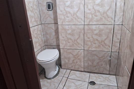 Banheiro 2 de casa para alugar com 2 quartos, 120m² em Jardim Ipanema (Zona Leste), São Paulo