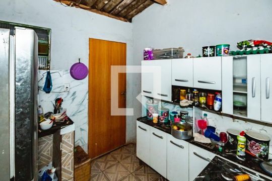 Casa para alugar com 2 quartos, 140m² em Zilah Sposito, Belo Horizonte