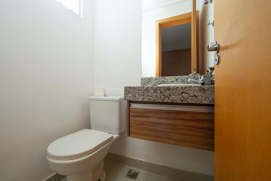 BANHEIRO1 de apartamento à venda com 2 quartos, 64m² em Buritis, Belo Horizonte