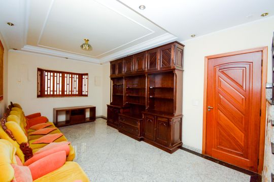 Casa à venda com 3 quartos, 138m² em Gopouva, Guarulhos
