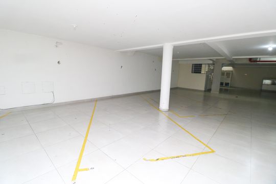 Garagem de apartamento à venda com 2 quartos, 97m² em Vila Guarará, Santo André