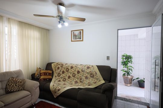 Sala de casa à venda com 4 quartos, 175m² em Pestana, Osasco