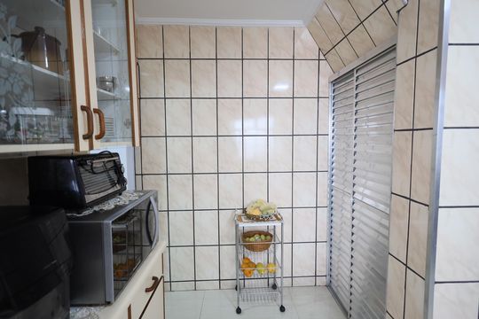 Cozinha de casa à venda com 4 quartos, 175m² em Pestana, Osasco
