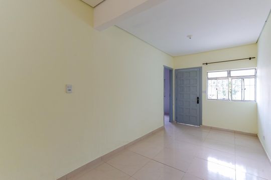 Casa para alugar com 3 quartos, 100m² em Vila Roque, São Paulo
