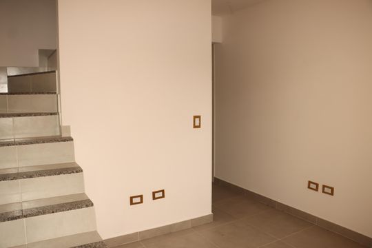 Casa à venda com 2 quartos, 42m² em Vila California, São Paulo