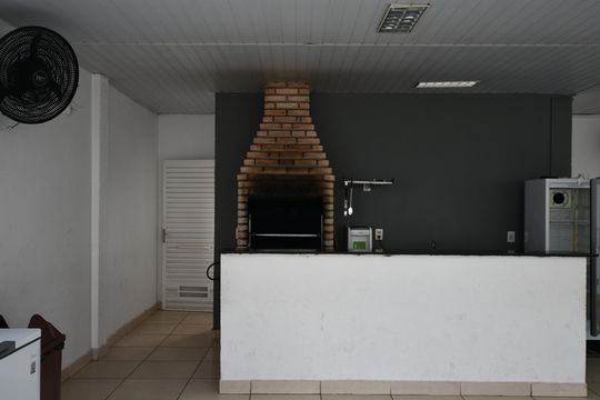 Área comum - Churrasqueira de kitnet/studio para alugar com 2 quartos, 49m² em Chácaras Fazenda Coelho, Hortolândia