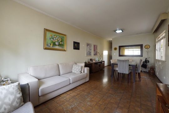 Casa à venda com 3 quartos, 174m² em Vila Mariana, São Paulo
