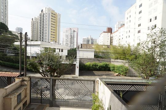 Vista de casa à venda com 3 quartos, 174m² em Vila Mariana, São Paulo