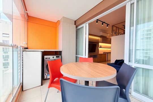 Varanda  de apartamento para alugar com 1 quarto, 48m² em Campo Belo, São Paulo