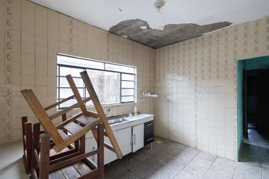 Casa 1 Cozinha de casa à venda com 2 quartos, 260m² em Jardim Casa Pintada, São Paulo