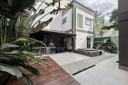 Quintal de casa de condomínio à venda com 4 quartos, 350m² em Cidade Monções, São Paulo