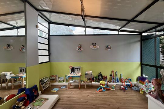 Varanda Suíte 2 de casa de condomínio à venda com 4 quartos, 350m² em Cidade Monções, São Paulo