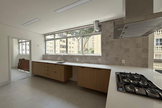 Apartamento à venda com 3 quartos, 210m² em Higienópolis, São Paulo