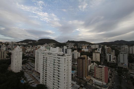 Vista de apartamento à venda com 2 quartos, 70m² em Buritis, Belo Horizonte