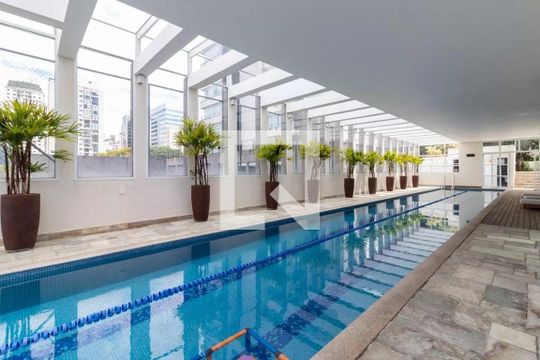 Área comum - Piscina de apartamento à venda com 3 quartos, 210m² em Vila Olímpia, São Paulo