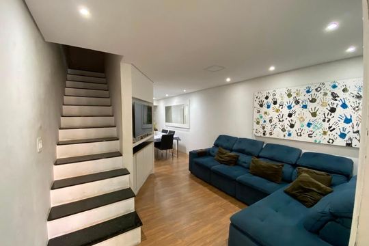 Casa à venda com 3 quartos, 290m² em Jardim Casablanca, São Paulo