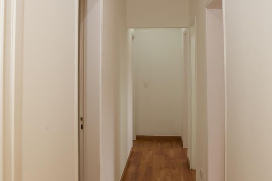 Corredor de apartamento para alugar com 4 quartos, 265m² em Sumaré, São Paulo