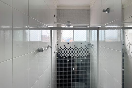 Banheiro Social de apartamento para alugar com 2 quartos, 65m² em Vila Santa Luzia, São Bernardo do Campo