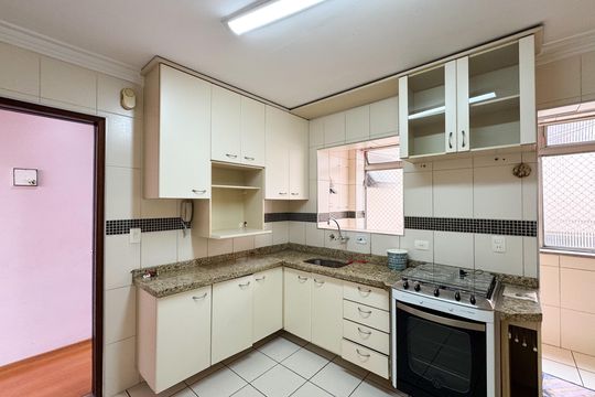 Cozinha de apartamento para alugar com 2 quartos, 65m² em Vila Santa Luzia, São Bernardo do Campo