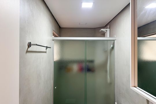 Banheiro Social de apartamento à venda com 2 quartos, 78m² em Vila Euclides, São Bernardo do Campo