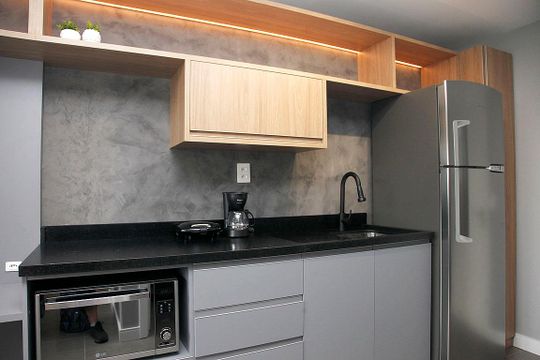 Cozinha de kitnet/studio para alugar com 1 quarto, 32m² em Cidade Baixa, Porto Alegre
