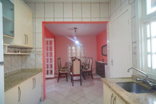 Cozinha de casa para alugar com 3 quartos, 173m² em Santa Teresa, São Leopoldo