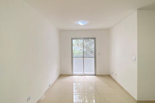 Apartamento para alugar com 3 quartos, 64m² em Continental, Osasco