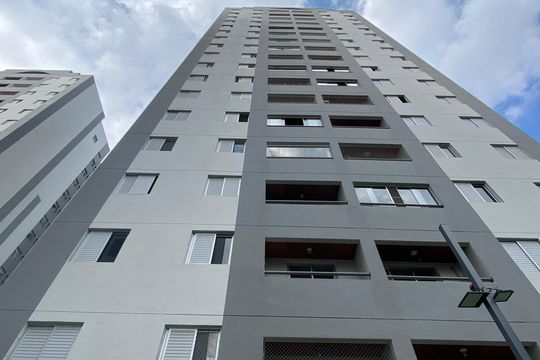 Fachada do bloco de apartamento para alugar com 3 quartos, 64m² em Continental, Osasco