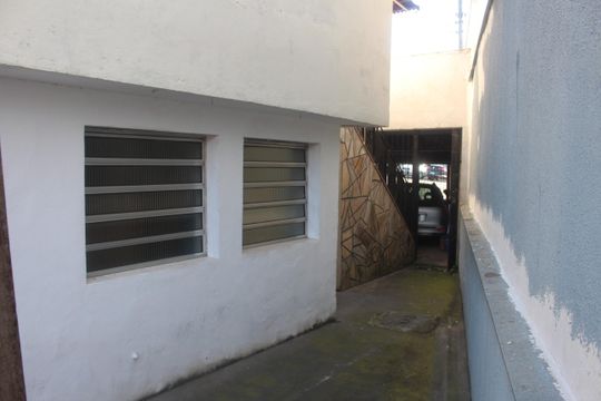 Área externa de casa para alugar com 1 quarto, 60m² em Olímpico, São Caetano do Sul