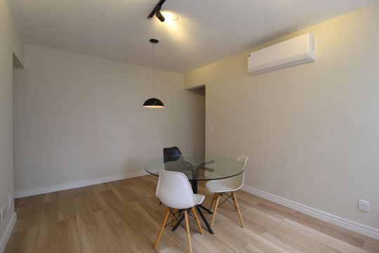 Sala de apartamento para alugar com 2 quartos, 85m² em Itaim Bibi, São Paulo