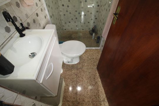 Banheiro de casa para alugar com 1 quarto, 40m² em Vila Guilherme, São Paulo