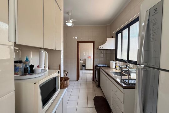 Cozinha de apartamento para alugar com 4 quartos, 115m² em Balneario Cidade Atlantica, Guarujá