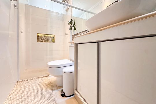 Banheiro Social de apartamento à venda com 1 quarto, 50m² em Parque Terra Nova Ii, São Bernardo do Campo