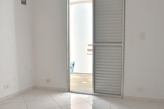 Quarto de casa para alugar com 1 quarto, 50m² em Cidade Dutra, São Paulo