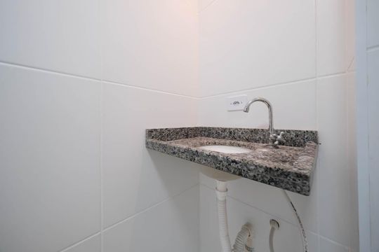 Banheiro de apartamento para alugar com 2 quartos, 44m² em Cidade Antônio Estêvão de Carvalho, São Paulo