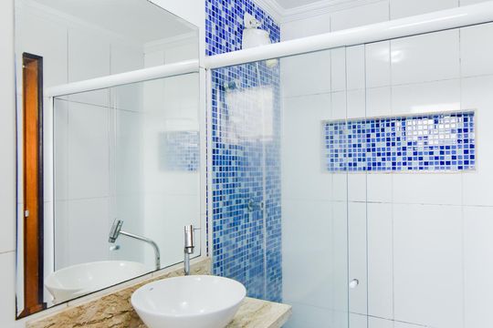 Banheiro  de apartamento para alugar com 3 quartos, 57m² em Jardim Cocaia, Guarulhos