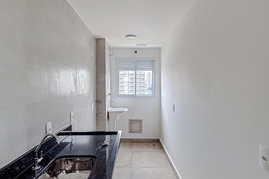 Cozinha e Área de Serviço de casa de condomínio para alugar com 2 quartos, 47m² em Chácara Califórnia, São Paulo