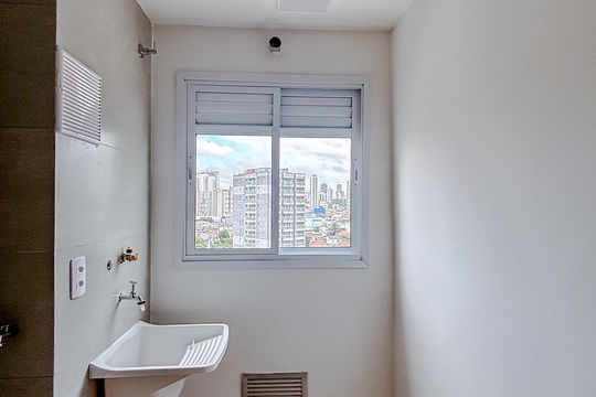 Cozinha e Área de Serviço de casa de condomínio para alugar com 2 quartos, 47m² em Chácara Califórnia, São Paulo