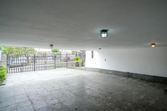 Garagem de casa à venda com 4 quartos, 346m² em Jardim Sao Caetano, São Caetano do Sul