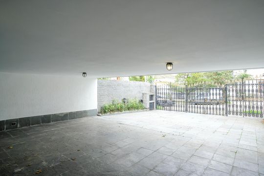 Garagem de casa à venda com 4 quartos, 346m² em Jardim Sao Caetano, São Caetano do Sul