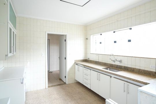 Cozinha de casa à venda com 4 quartos, 346m² em Jardim Sao Caetano, São Caetano do Sul