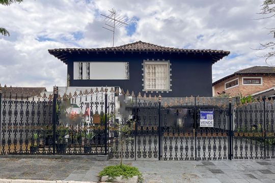 Fachada + plaquinha de casa à venda com 4 quartos, 346m² em Jardim Sao Caetano, São Caetano do Sul