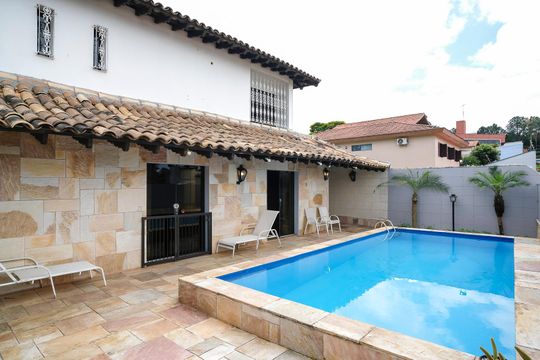 Quintal de casa à venda com 4 quartos, 346m² em Jardim Sao Caetano, São Caetano do Sul